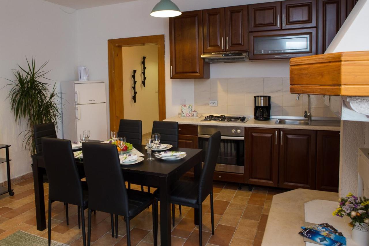 Apartman Girasol Pula Lejlighed Eksteriør billede