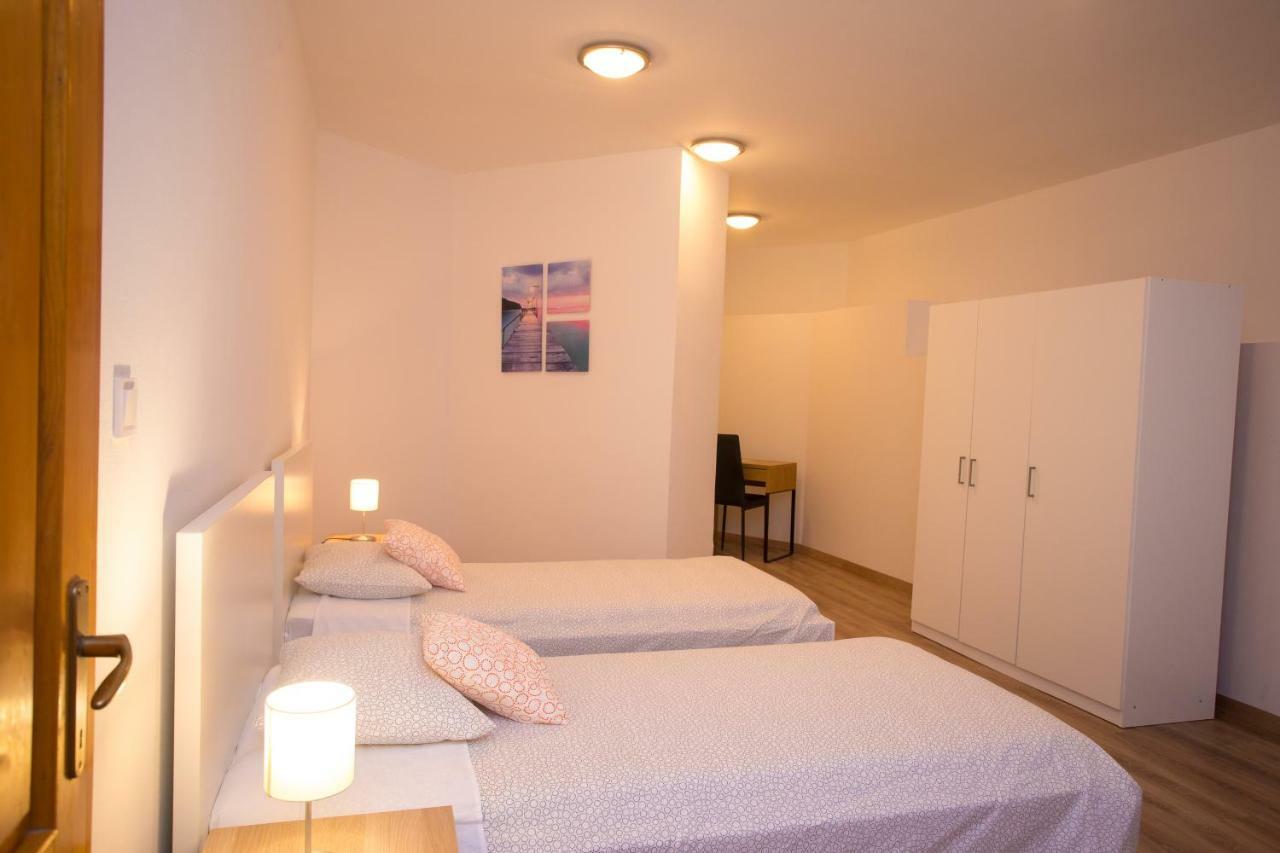 Apartman Girasol Pula Lejlighed Eksteriør billede