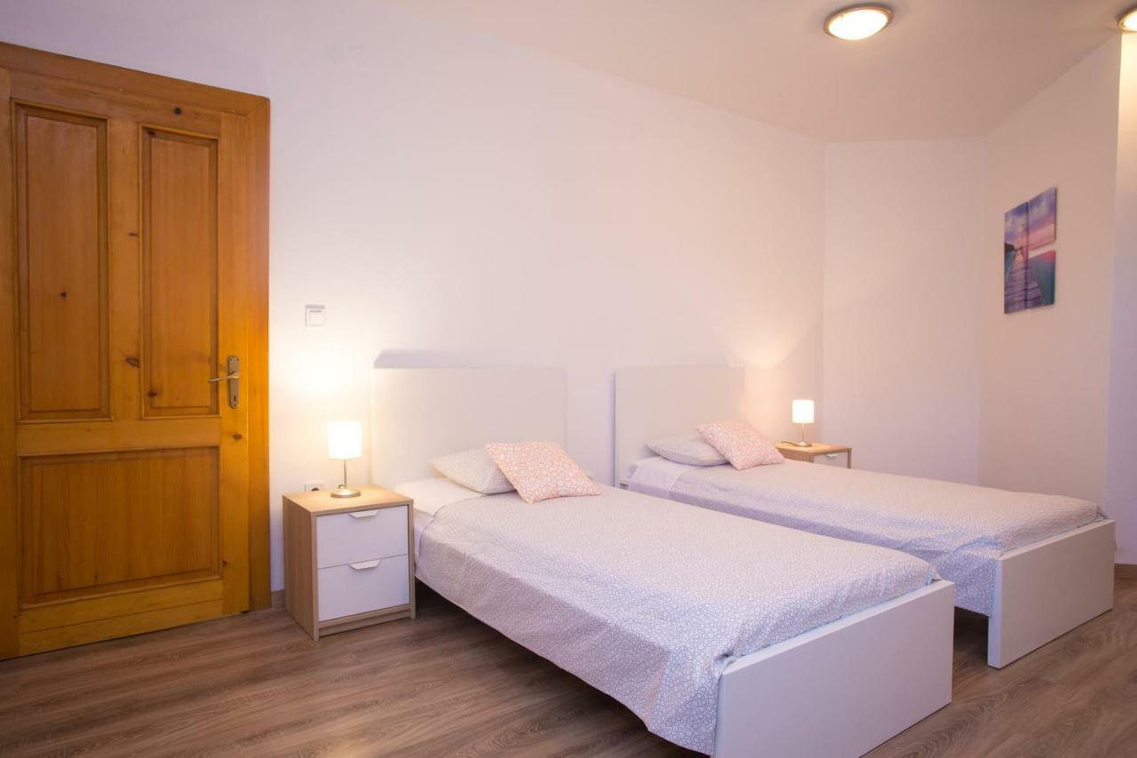 Apartman Girasol Pula Lejlighed Eksteriør billede